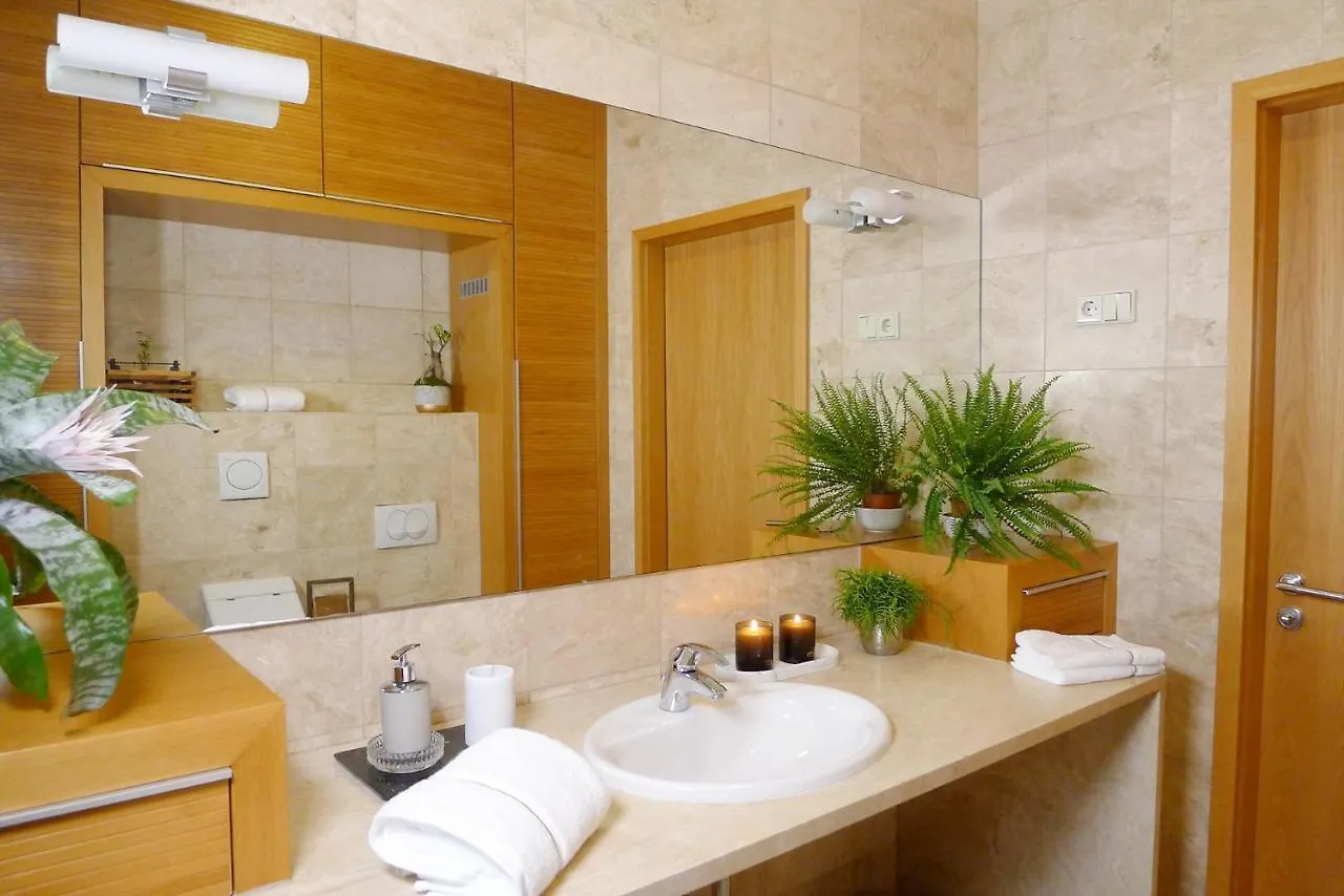Artemisia Luxury Apartments Penthouse Budapest 0*,